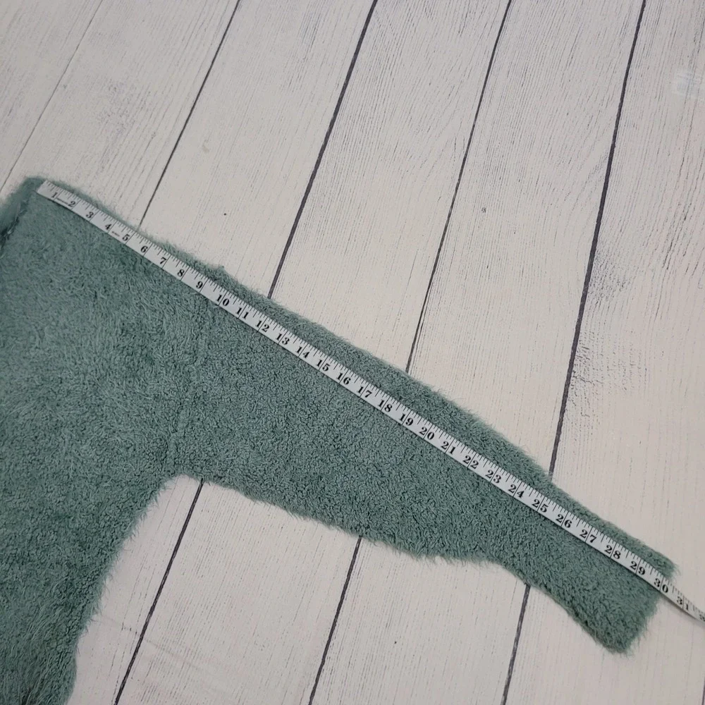Free People Icing‎ Sweater Small Eyelash Knit V-Neck Sage Green Fuzzy Pullover